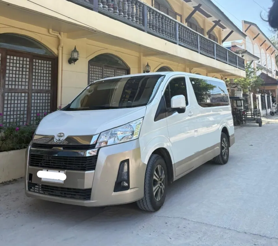 Toyota GL grandia 2024